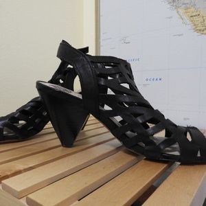 Vince Camuto Black Leather Block Heeled Sandals